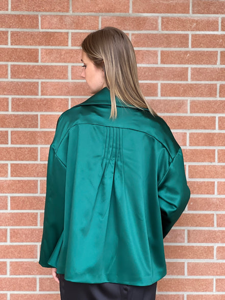 Céline - Giacchino godet in raso verde smeraldo con interno in raso rosa