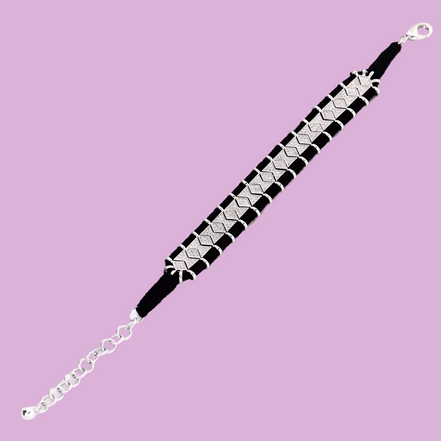 Bracciale MANTRA - Macrame’ con zirconi e ottone placcato rodio