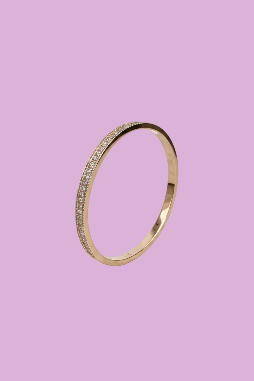 Bracciale Bangle Filo di Luce – Placcato Oro Giallo e Pavé di Zirconi