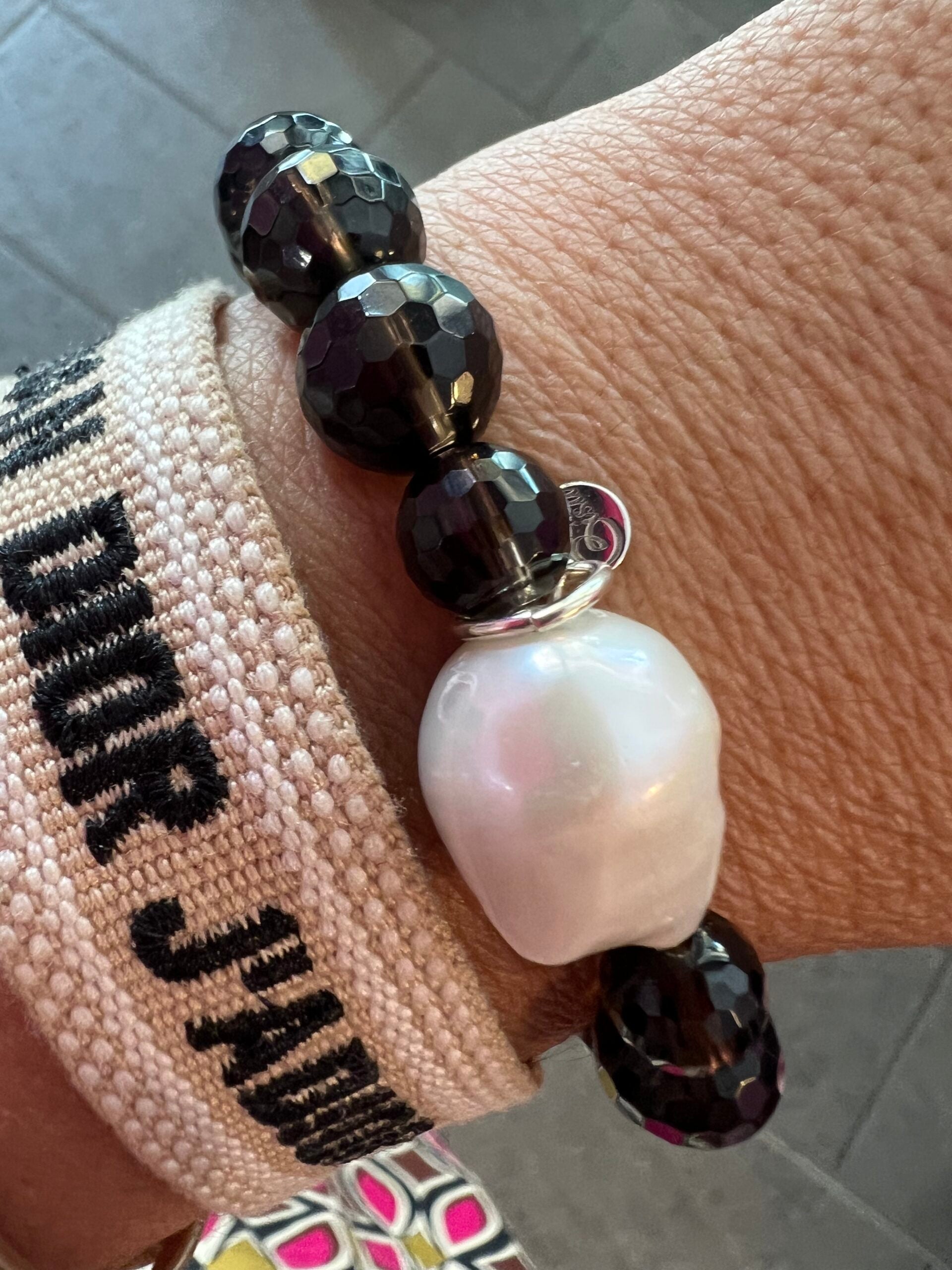 Bracciale Bisette - Topazio fume’ elasticizzato con perla