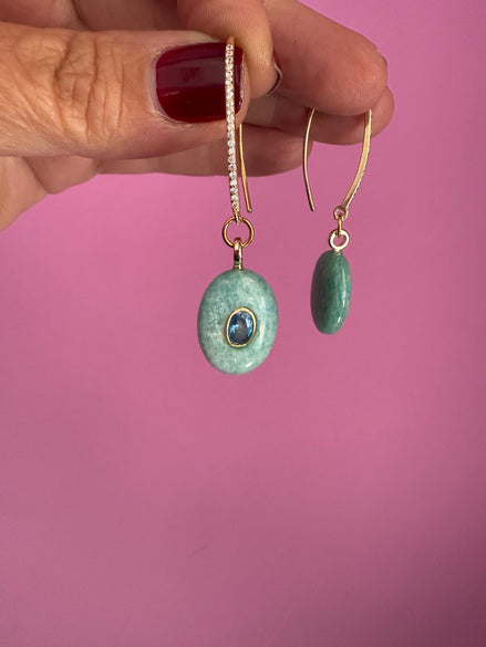 Orecchini  Collezione JAIPUR- amazzonite e topazi blu incastonati ago lungo