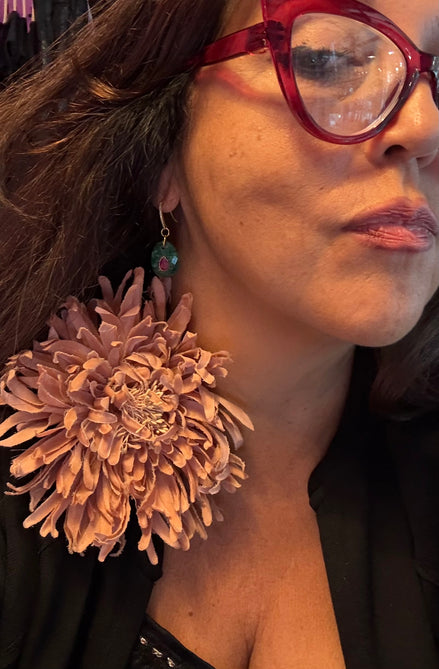 Orecchini  Collezione JAIPUR- labradorite e ruby incastonata