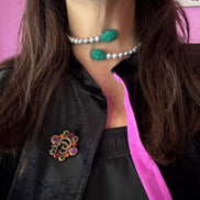 INCANTEVOLE -  Chocker  contrarié perle grey coltivate  con more di agata verde diamond cut