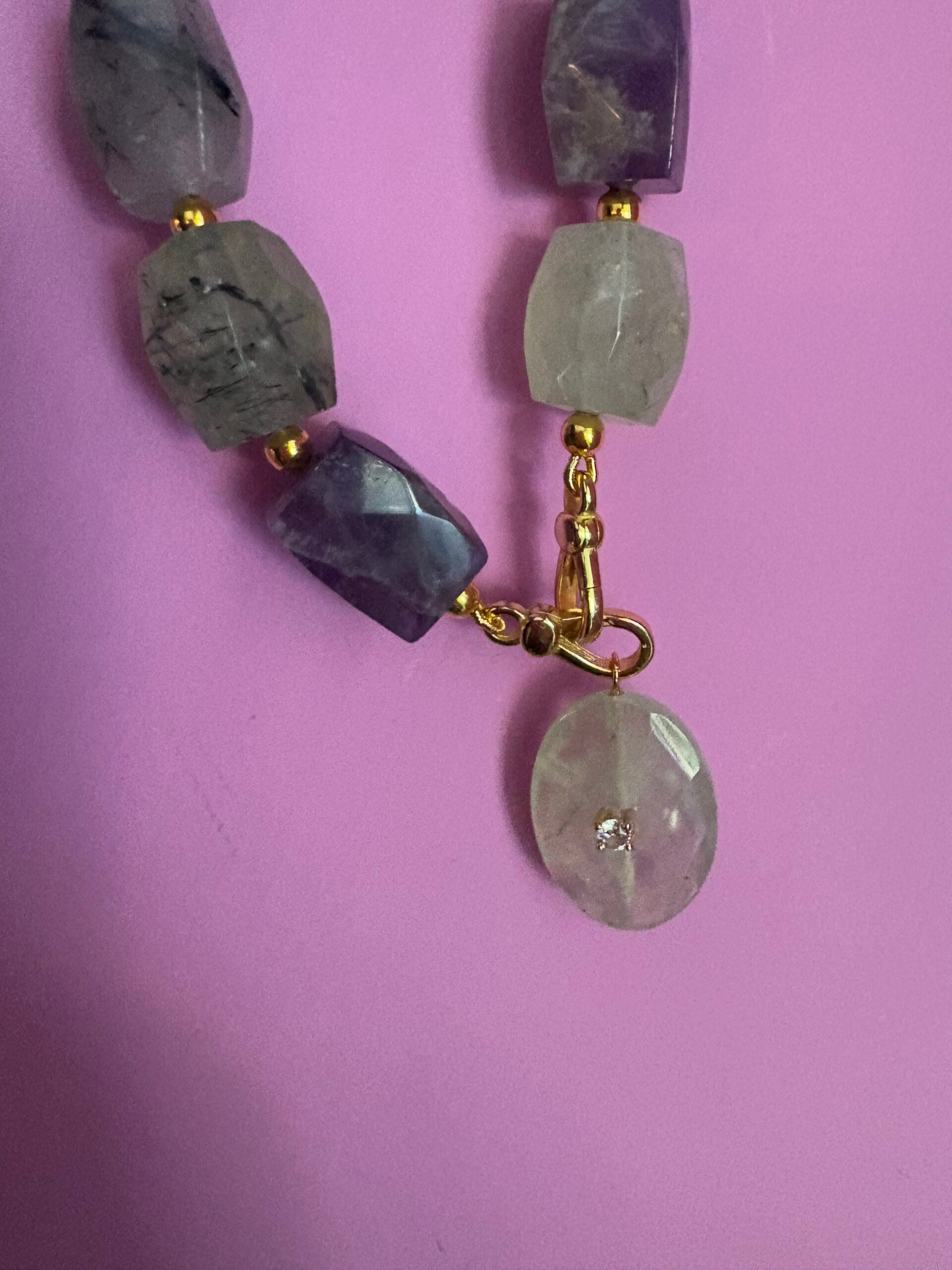 Collana JAIPUR - gemme colorate  e pendente prenite