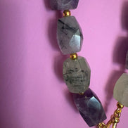 Collana JAIPUR - gemme colorate  e pendente prenite