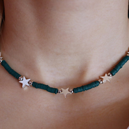 Collier rondelle verde scuro con stelle