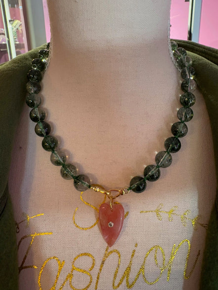 Collana JAIPUR - Quarzo fantasma verde e pendente quarzo fragola cuore