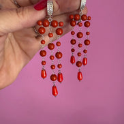 Chandelier - MEDITERRANEA Orecchini con cascata di corallo rosso argento rodio
