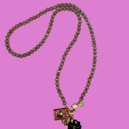 Collana TALISMANI - occhi di gatto mauve   mm 6 - chiusura gioiello - cm 60 - charms