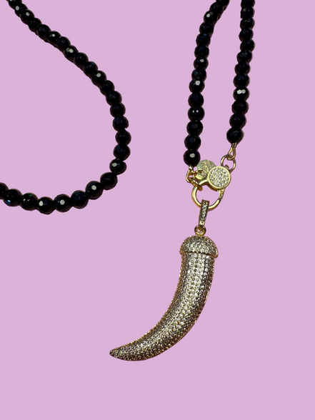 Collana TALISMANI - ONICE  mm 6 - chiusura gioiello argento 925- cm 85- charms Corno