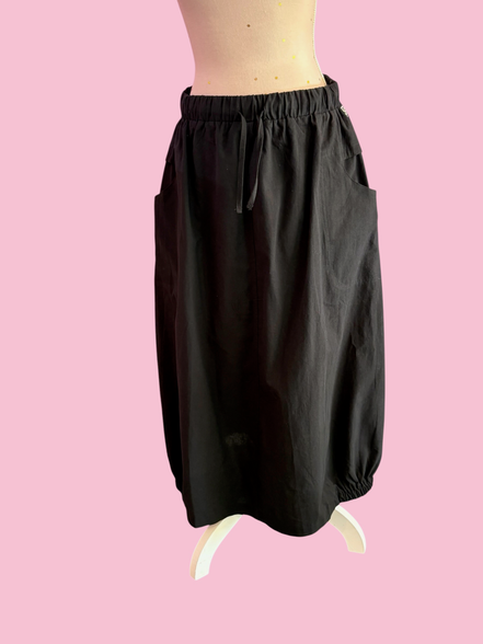 Gonna lunga CHANELLINA in lino nero con passamaneria