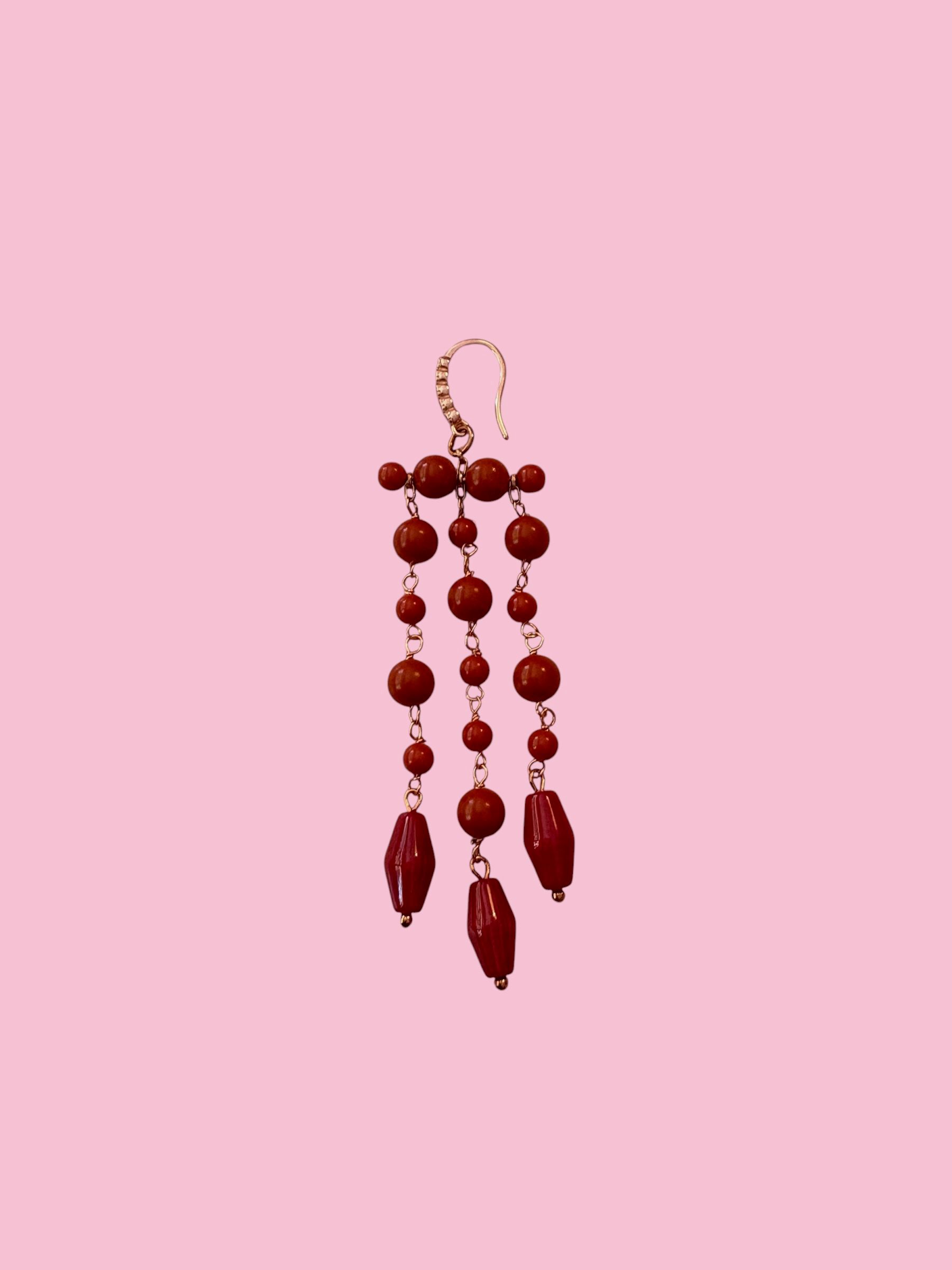 Chandelier - Orecchini con cascata di corallo rosso