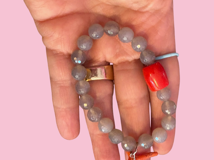Bracciale Bisette - MEDITERRANEA  labradorite con corallo bamboo e rametto corallo charm