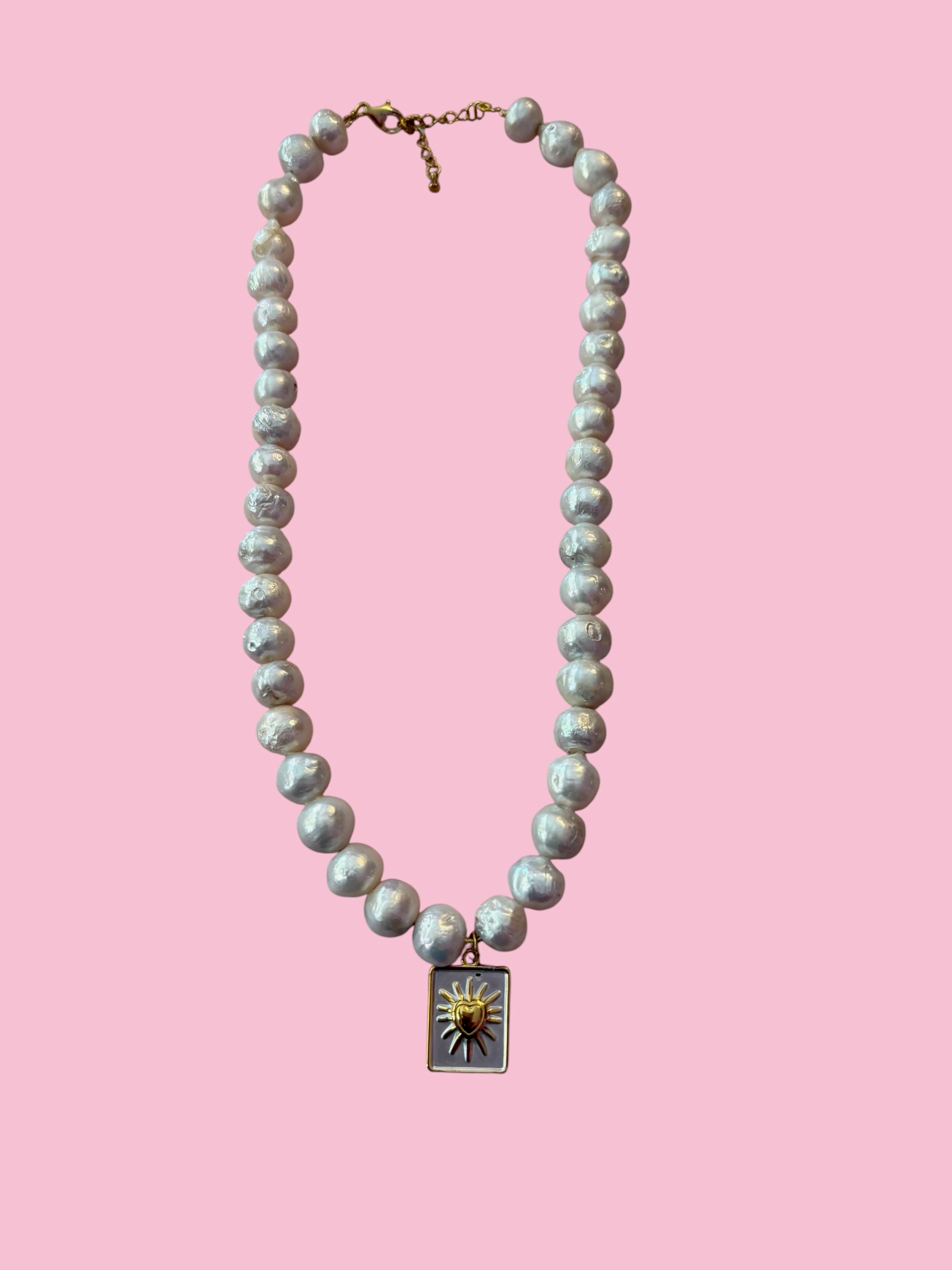Collana MADEMOISELLE  perle coltivate mm 10 con charm