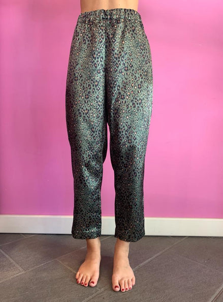William Shakespeare - Pantaloni con tasche in raso animalier verde con tasche ed elastico in vita