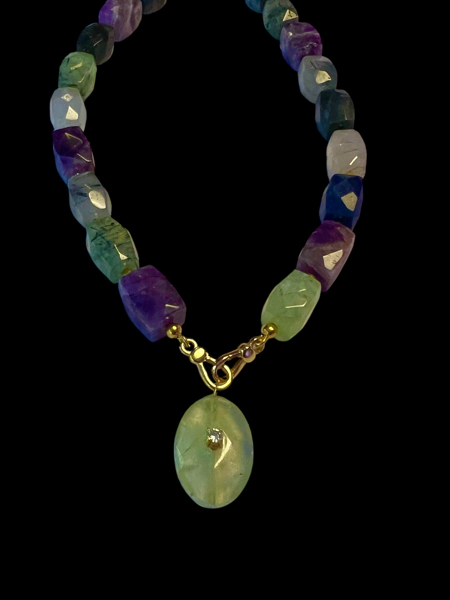 Collana JAIPUR - gemme colorate  e pendente prenite
