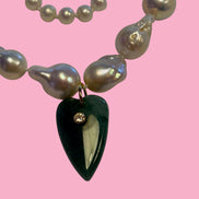 Collana JAIPUR - Perle barocche e pendente cuore avventurina verde