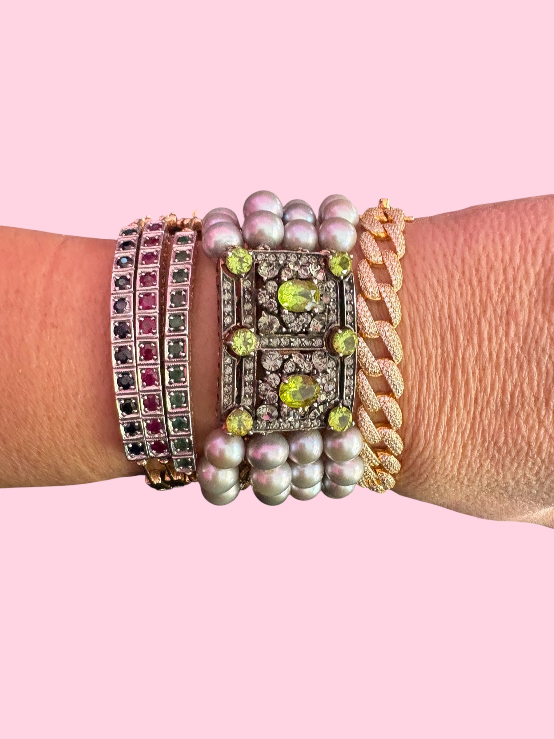 Bracciale DECO - 4 fili perle grey con chiusura gioiello argento 925 peridoto zirconi