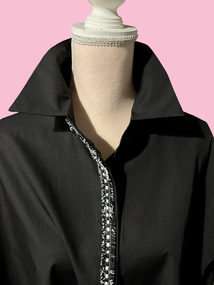Camicia di cotone - Chanellina blusa ampia nera con passamaneria Couture