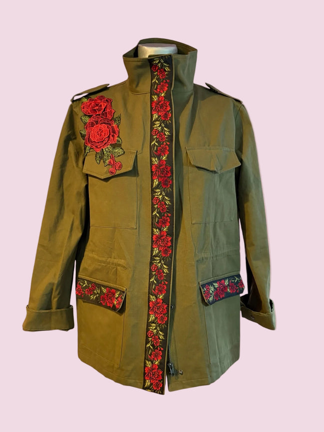 Flower jacket - verde militare 100% cotone con passamaneria Couture rose rosse