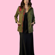 Flower jacket - verde militare 100% cotone con passamaneria Couture rose rosse