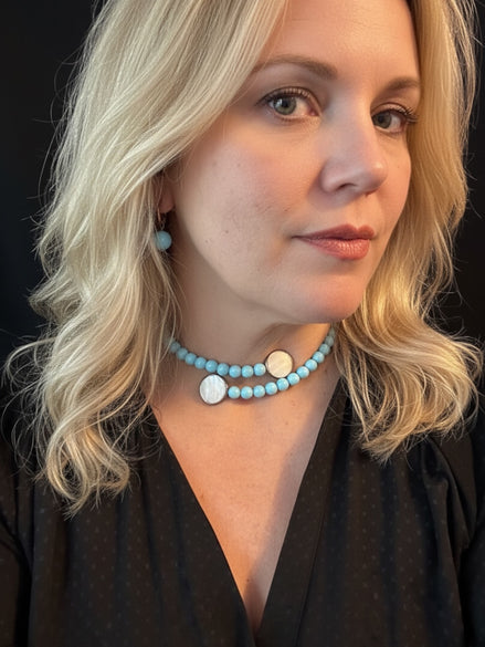 INCANTEVOLE -  OCEANO Chocker flessibile contrarié  turchese  0,8 con terminali madreperla