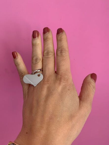 ANELLO BIG HEART rodio con 1 cuore medio e cuoricino traforato