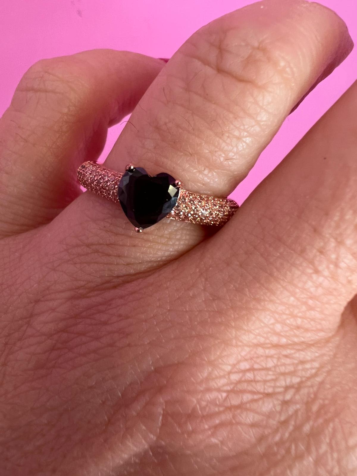 Anello MON COEUR oro rosa con zirconi bianchi/nero