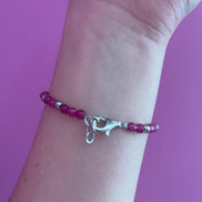 NODINI - Bracciale con giada fucsia e chiavi