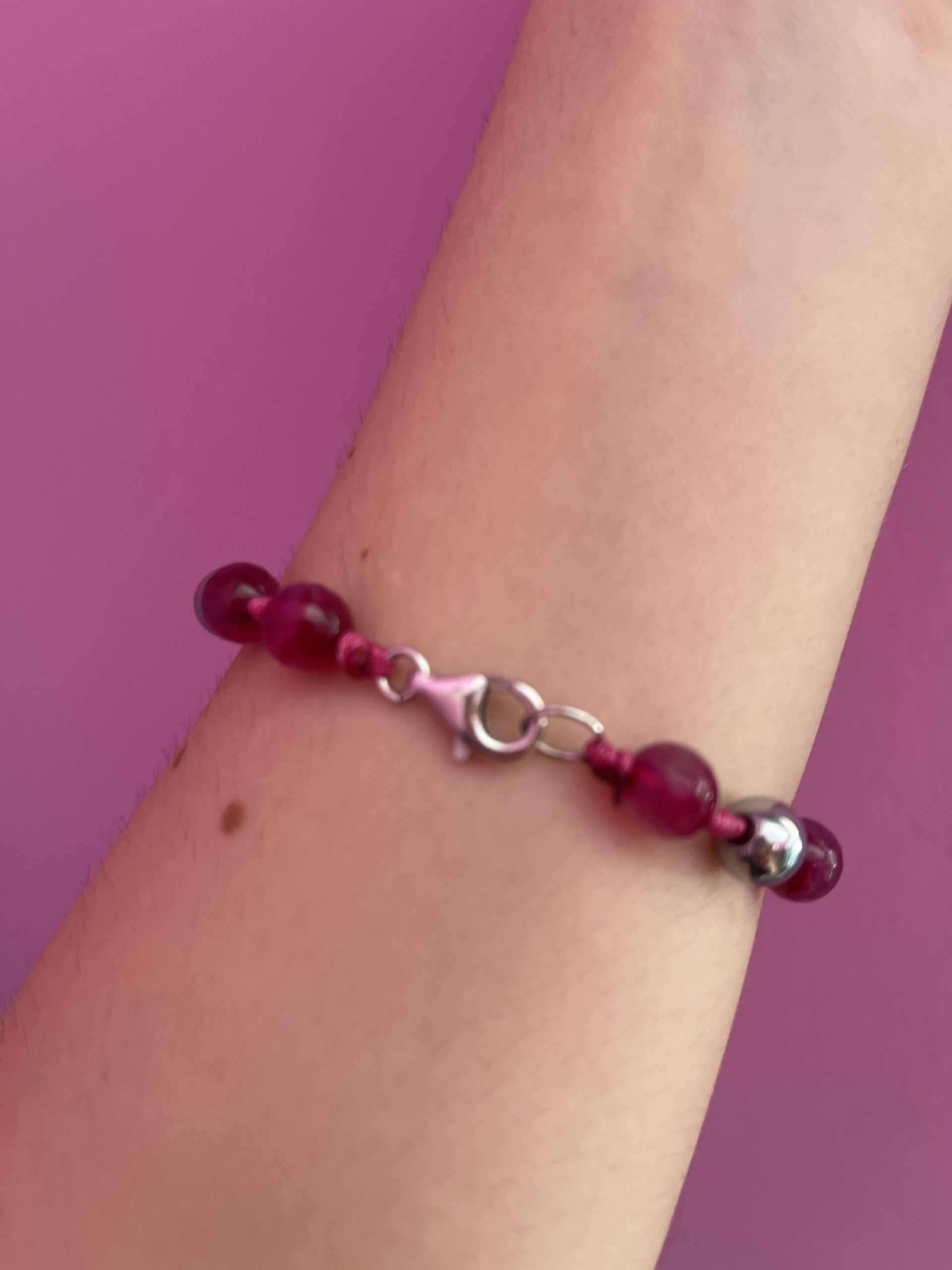 NODINI - Bracciale con giada fucsia e stella