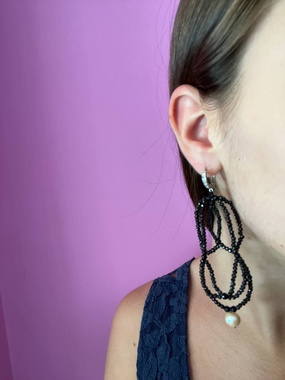 Collezione Arabesque- Orecchini spinello nero e perla coltivata