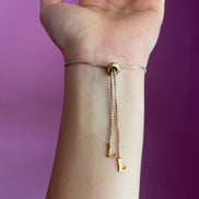 Bracciale con iniziale L