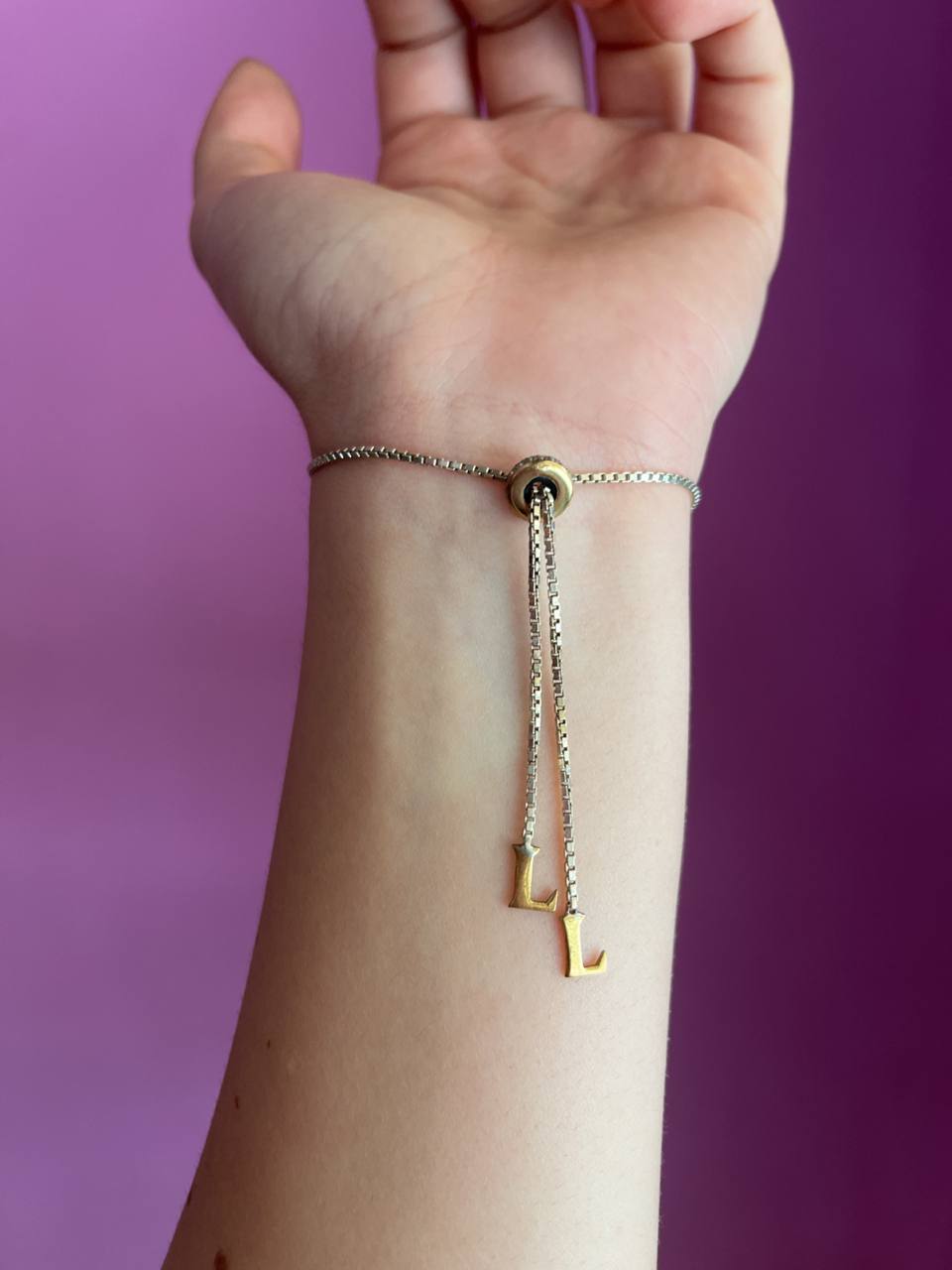 Bracciale con iniziale L