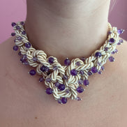 Choker Couture Collezione Intreccio in Seta Écru, Ametista, Argento 925 e Murrina