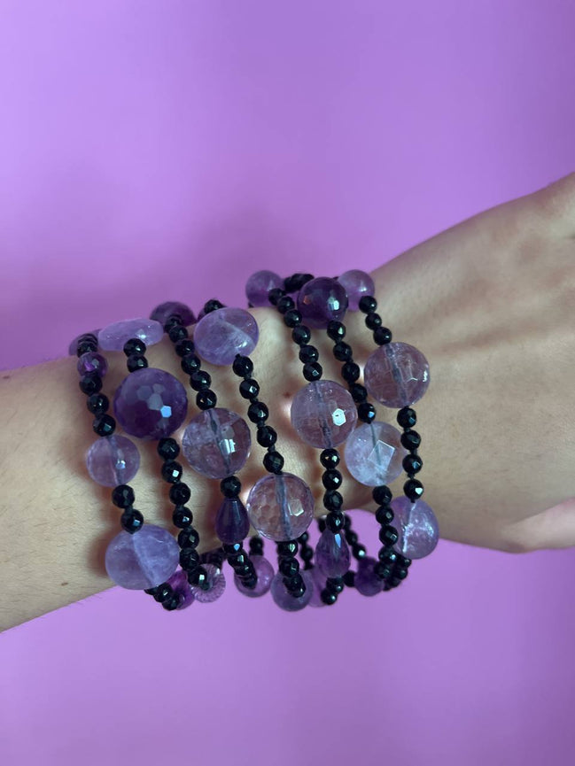 MAGNIFICO Bracciale multifili - 7 file - ametista e onice