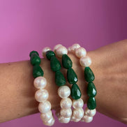 Bracciale multifili - 4 fili - giada verde e perle coltivate bianche