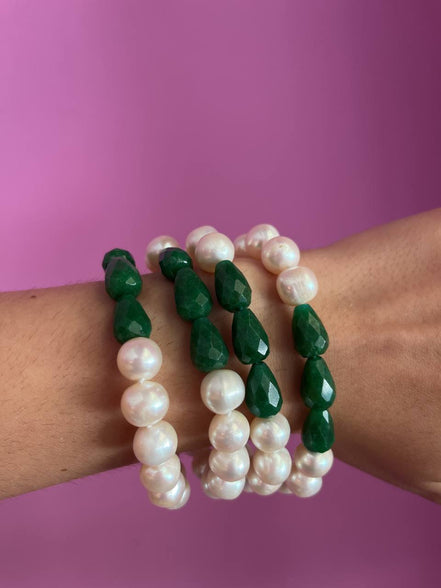 Bracciale multifili - 4 fili - giada verde e perle coltivate bianche
