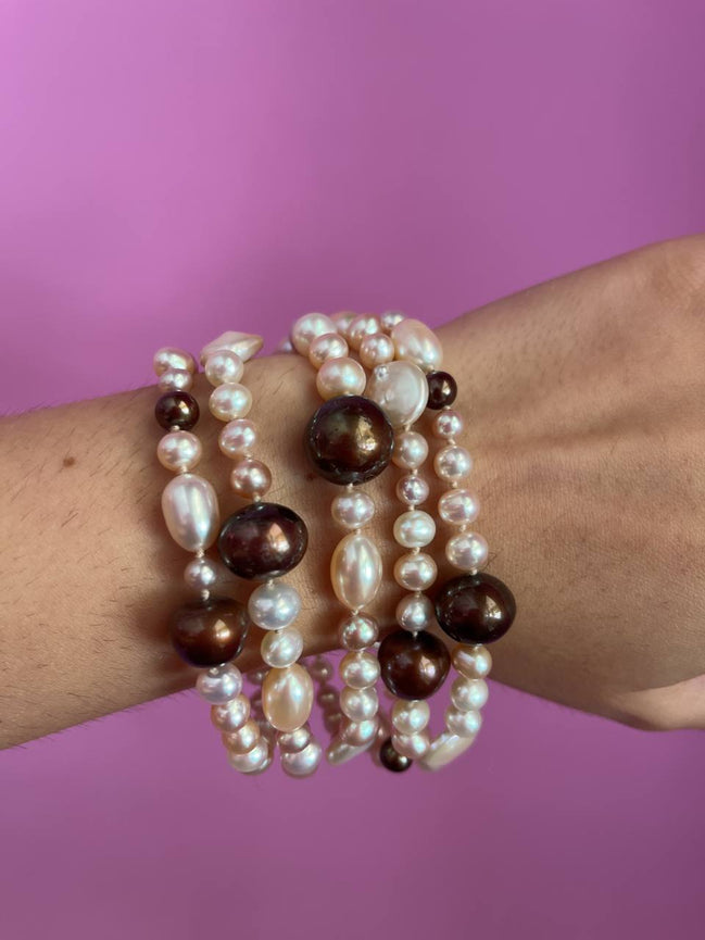 MAGNIFICO Bracciale multifili - 5 file - perle brown e rosa semiround e barocche