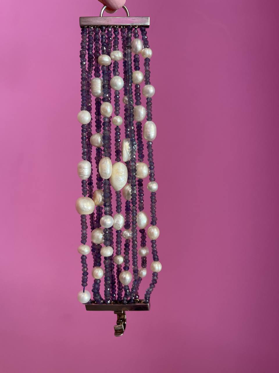 MAGNIFICO Bracciale multifili - 10 file - iolite e perle coltivate bianche